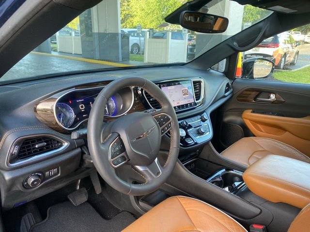 Used 2023 Chrysler Pacifica Pinnacle image 15