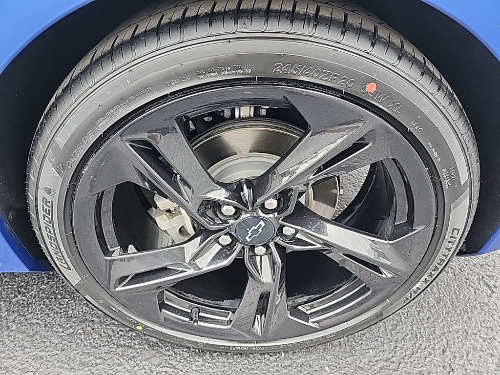 Certified 2021 Chevrolet Camaro LT image 12