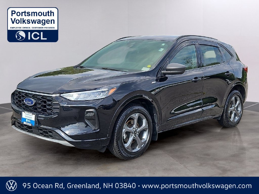 Used 2023 Ford Escape ST-Line w/ Tech Pack #1 AWD/4WD image 1