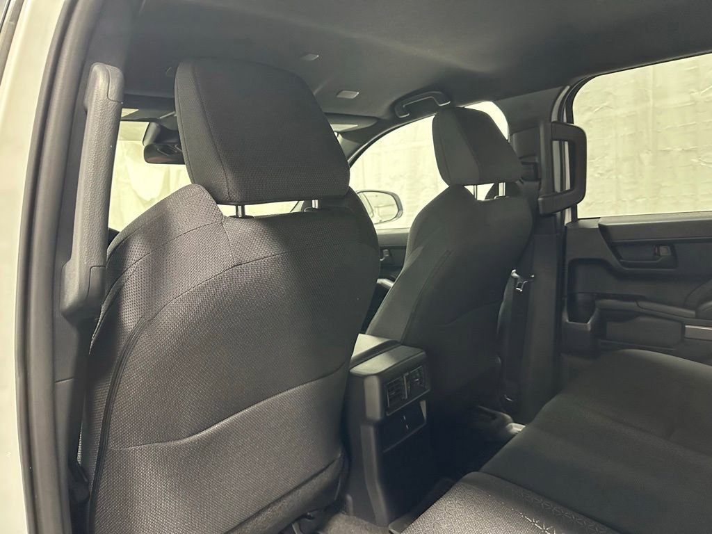 Used 2025 Toyota 4Runner SR5 AWD/4WD image 45