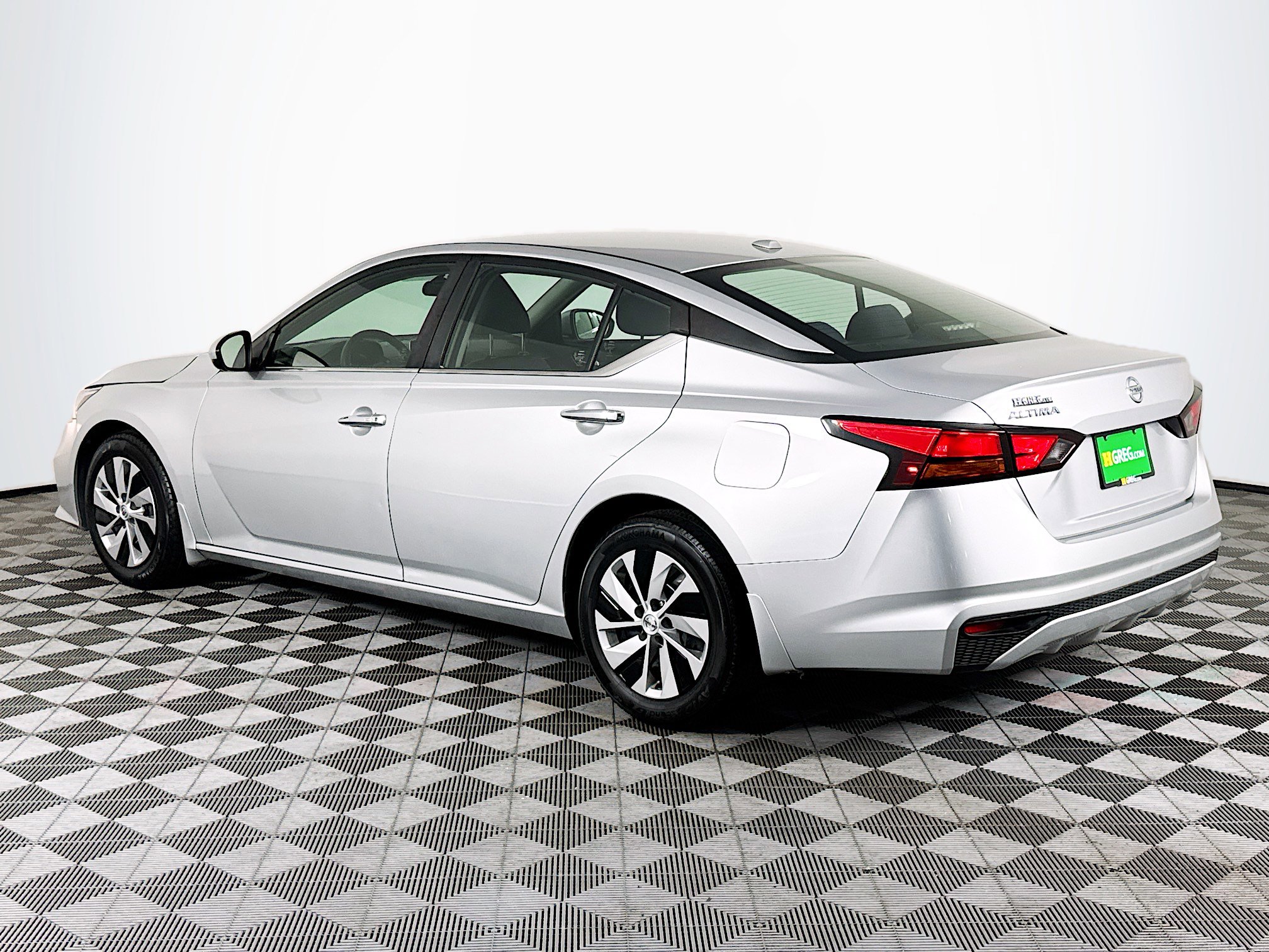 Used 2019 Nissan Altima 2.5 S FWD image 6