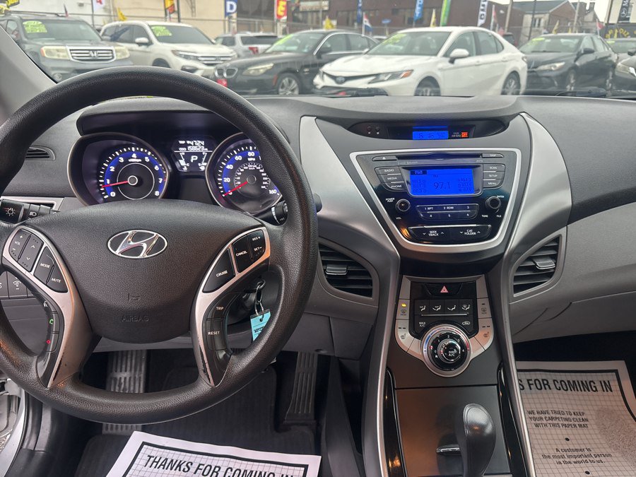 Used 2013 Hyundai Elantra GLS w/ Preferred Pkg FWD image 24