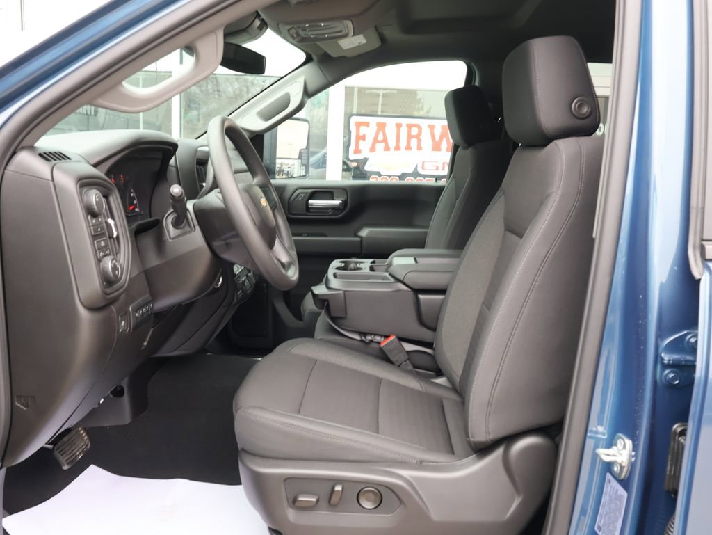 New 2026 Chevrolet Silverado 2500 Custom w/ Custom Convenience Package image 15