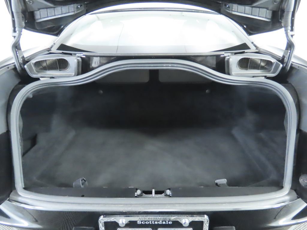 Used 2019 Aston Martin DB11 AMR image 27