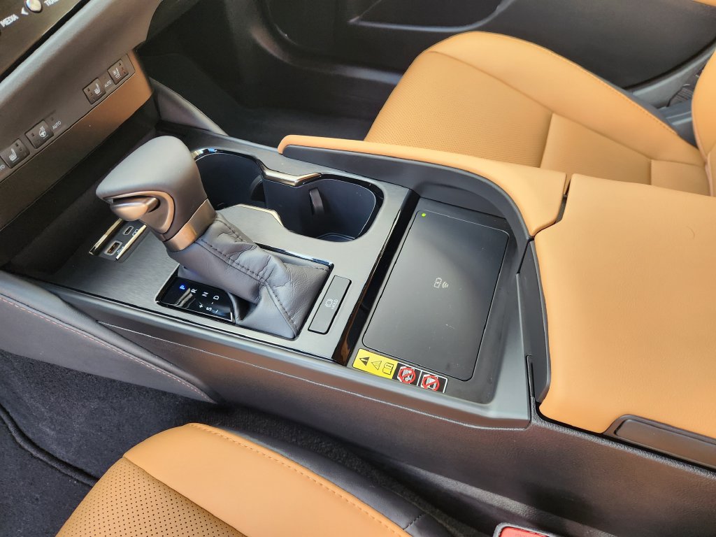Used 2025 Lexus ES 350 w/ Premium Package FWD image 19
