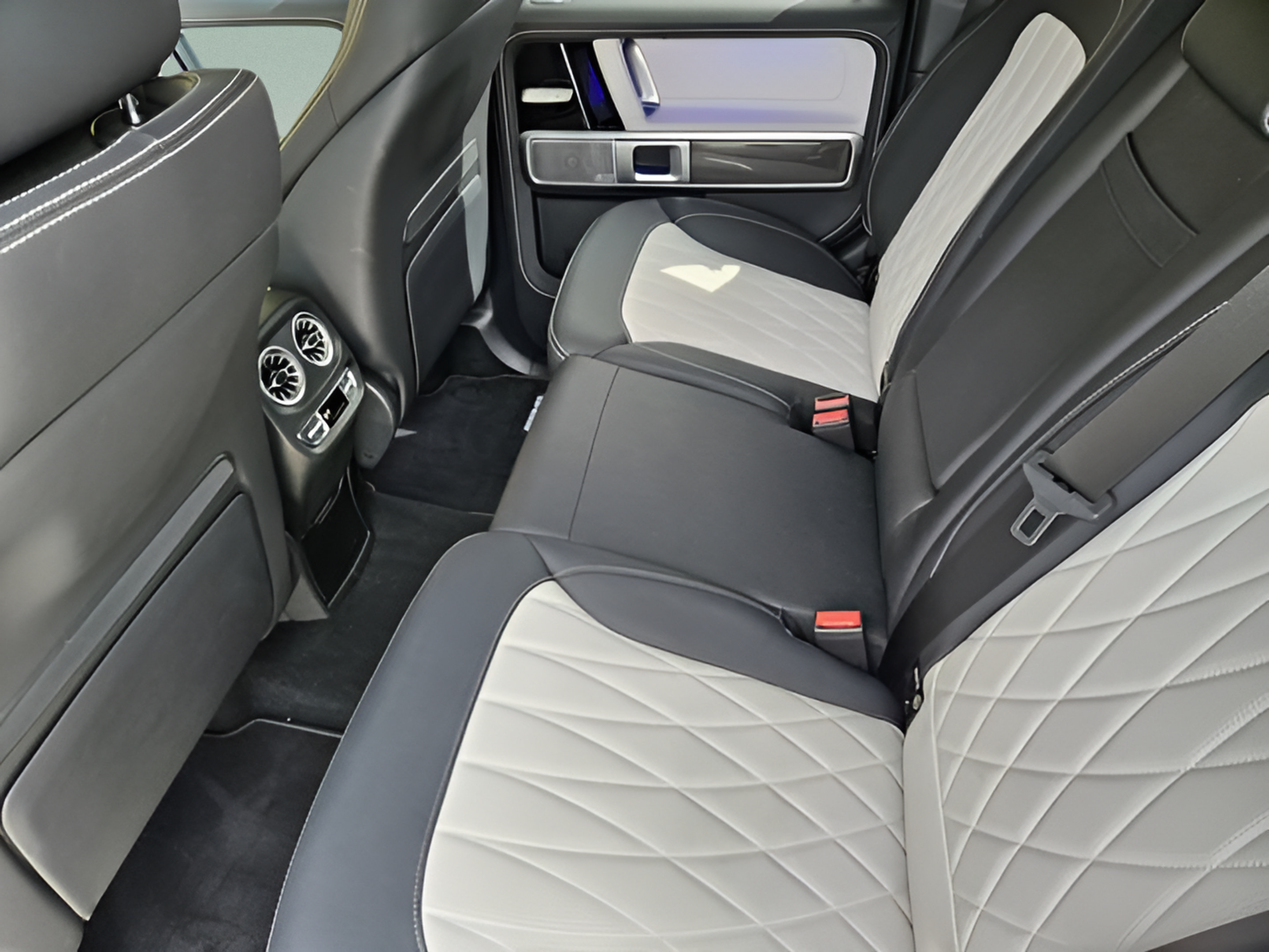 Certified 2021 Mercedes-Benz G 63 AMG 4MATIC image 11