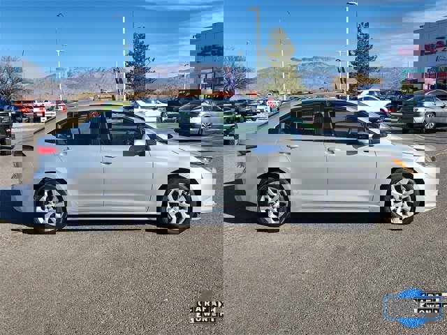 Used 2024 Toyota Corolla LE image 3