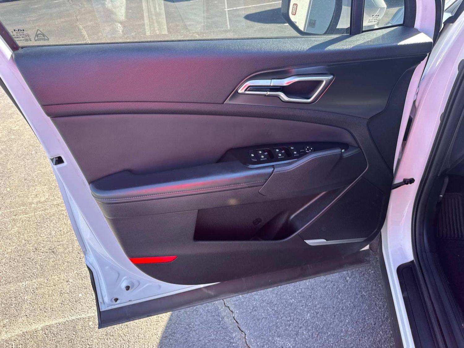 Used 2023 Kia Sportage EX image 25