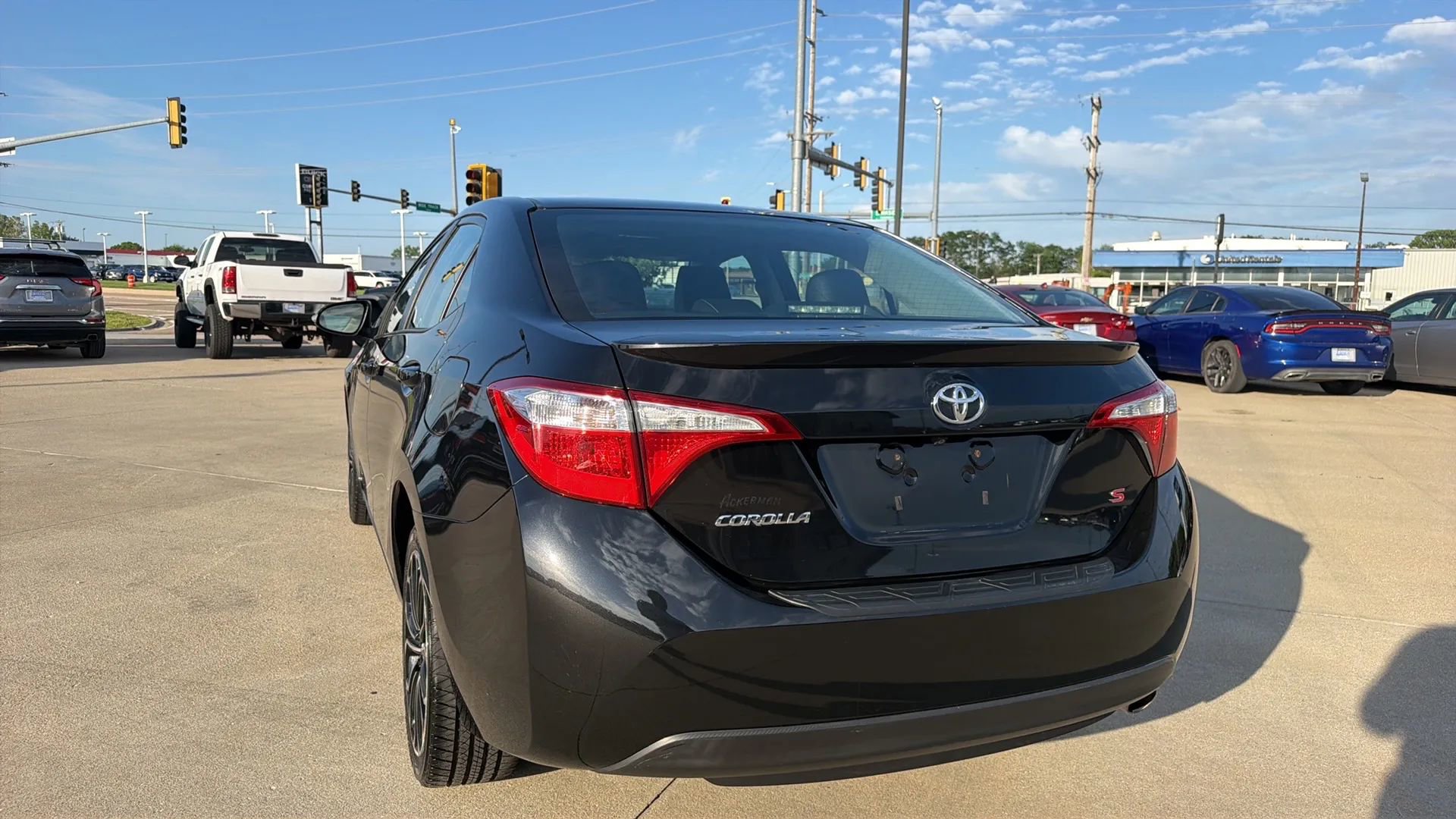 Used 2016 Toyota Corolla S FWD image 13