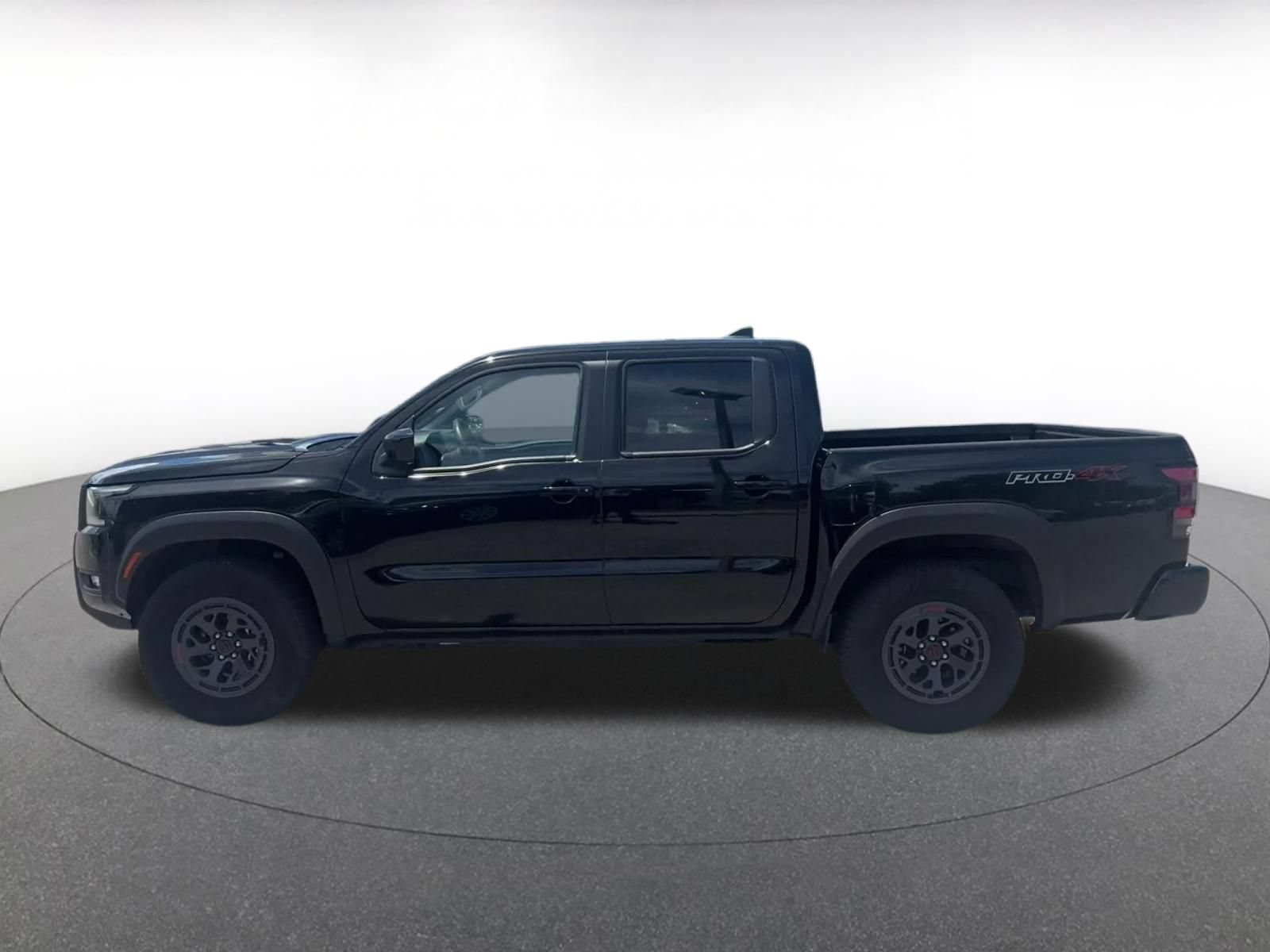 Used 2026 Nissan Frontier PRO-4X AWD/4WD image 8