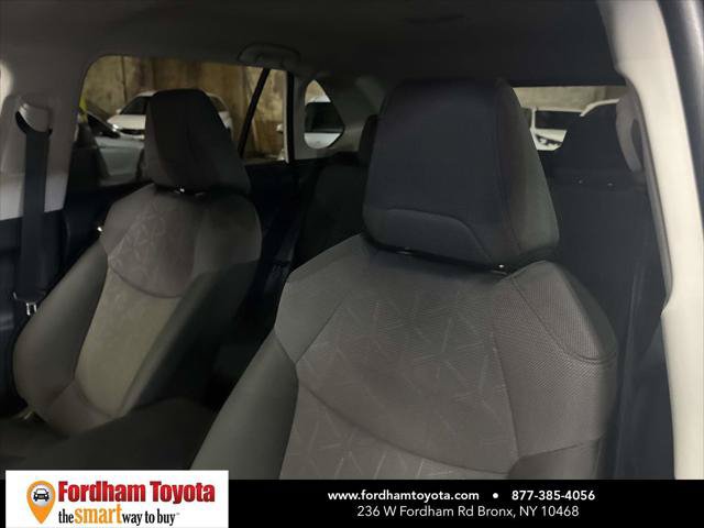 Certified 2025 Toyota RAV4 XLE AWD/4WD image 18