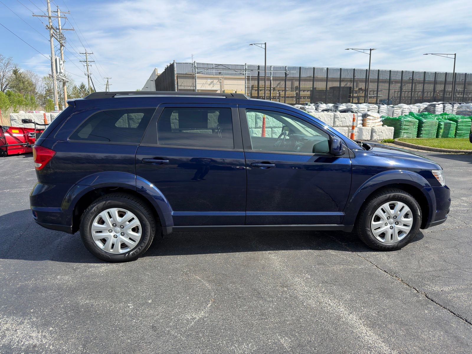 Used 2019 Dodge Journey SE w/ Premium Group FWD image 7