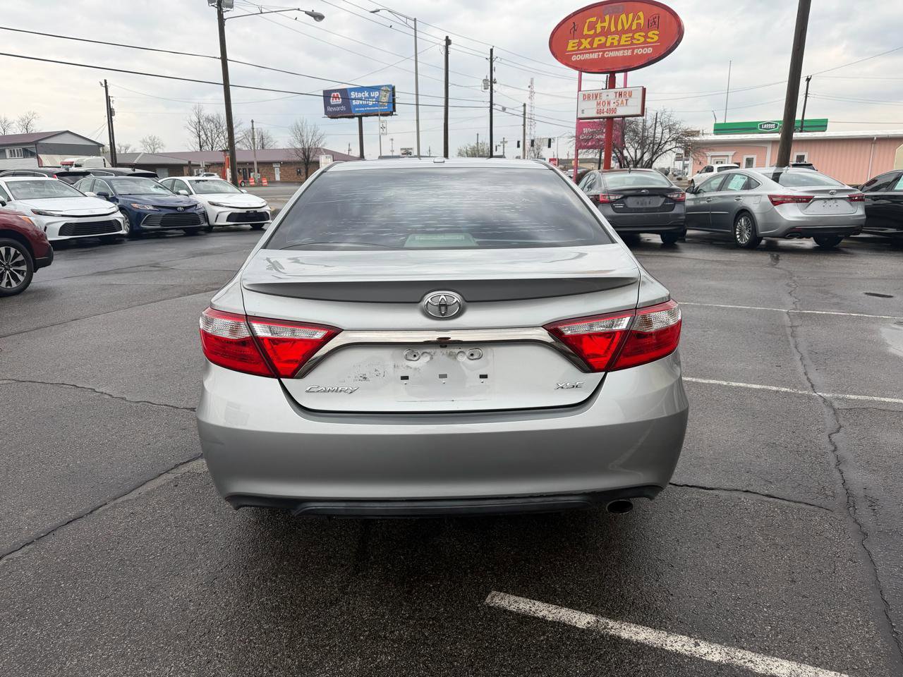 Used 2017 Toyota Camry XSE w/ Moonroof Package image 7