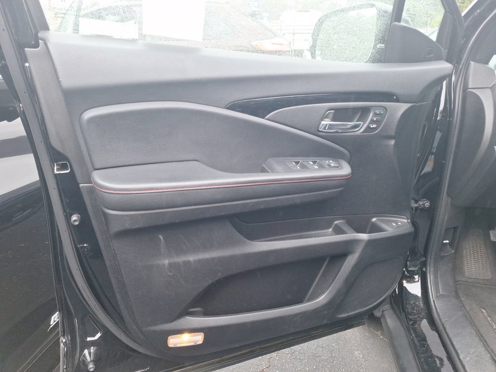 Used 2021 Honda Pilot Black Edition image 11