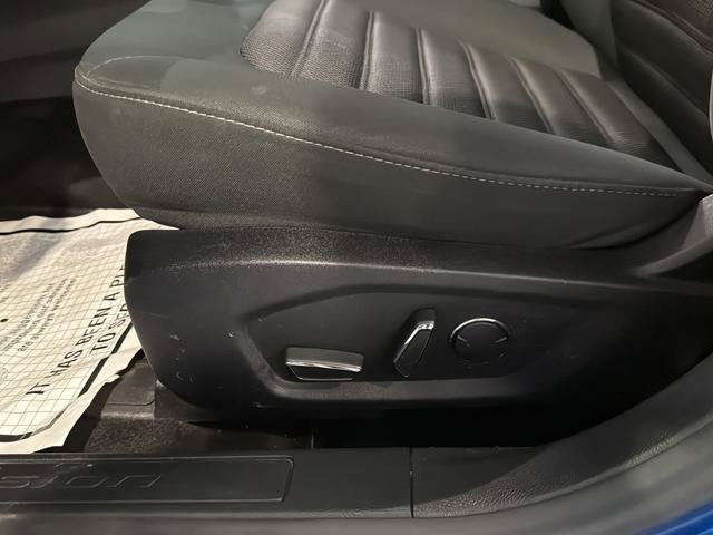 Used 2017 Ford Fusion SE FWD image 18
