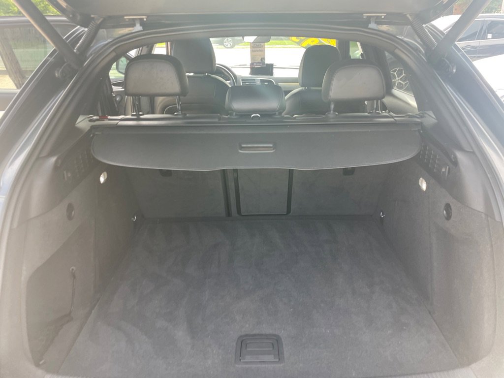 Used 2018 Audi Q3 2.0T Premium w/ Convenience Package image 14