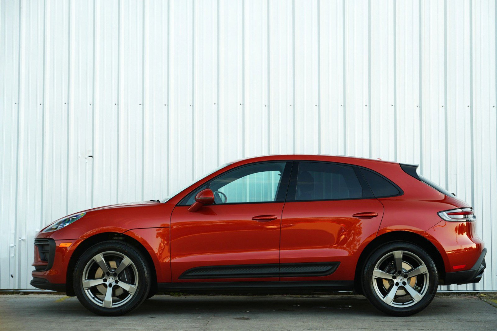 Used 2023 Porsche Macan image 9