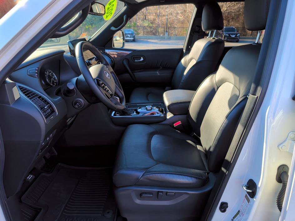 Used 2024 Nissan Armada SL w/ Midnight Edition Package image 8