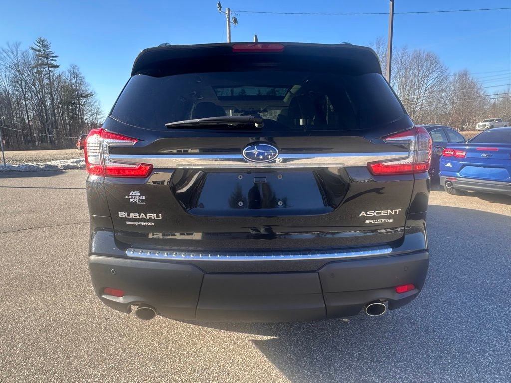 Used 2023 Subaru Ascent Limited w/ Technology Package AWD/4WD image 4