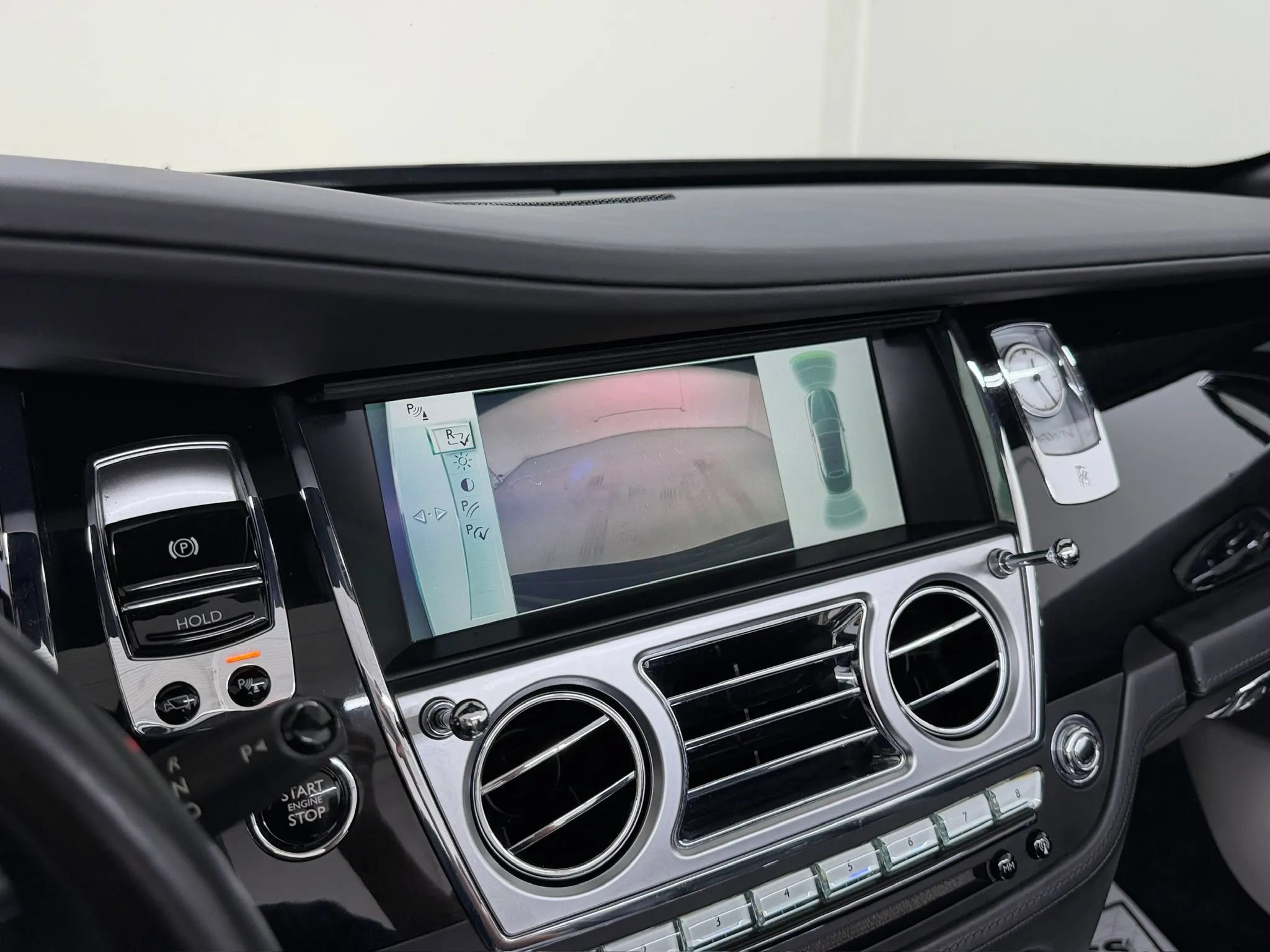 Used 2017 Rolls-Royce Dawn RWD image 71