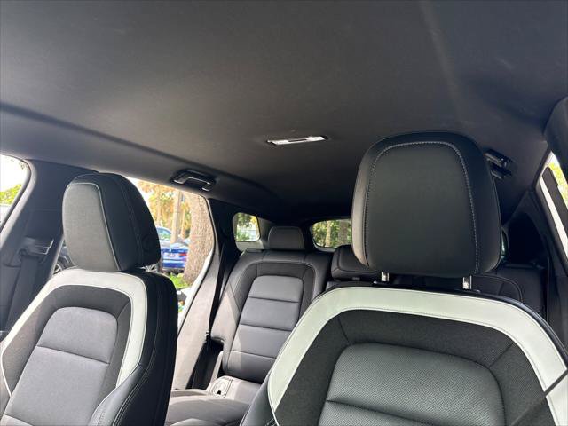 Used 2025 Chevrolet Blazer EV LT AWD/4WD image 18