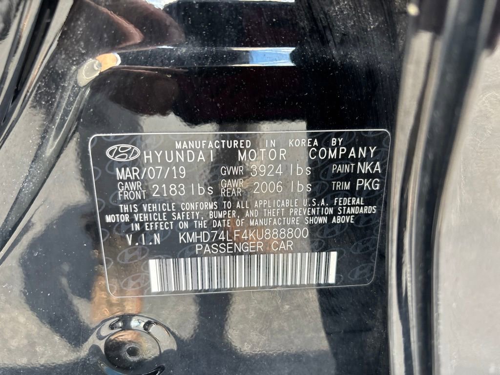 Used 2019 Hyundai Elantra SE w/ Winter Weather Package FWD image 9