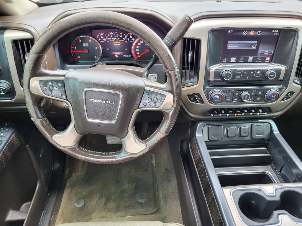 Used 2015 GMC Sierra 2500 Denali w/ Duramax Plus Package AWD/4WD image 30