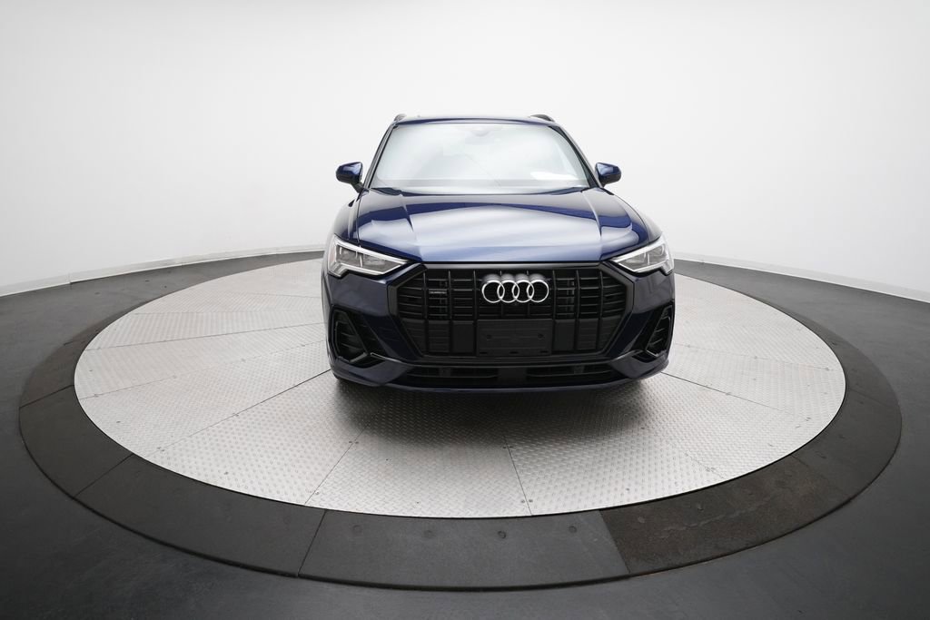 Used 2023 Audi Q3 2.0T Premium Plus w/ Premium Plus Package image 11