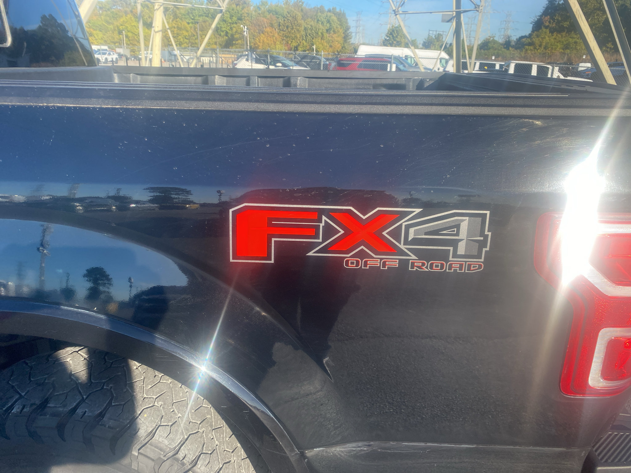 Used 2018 Ford F150 XLT w/ Equipment Group 302A Luxury AWD/4WD image 7