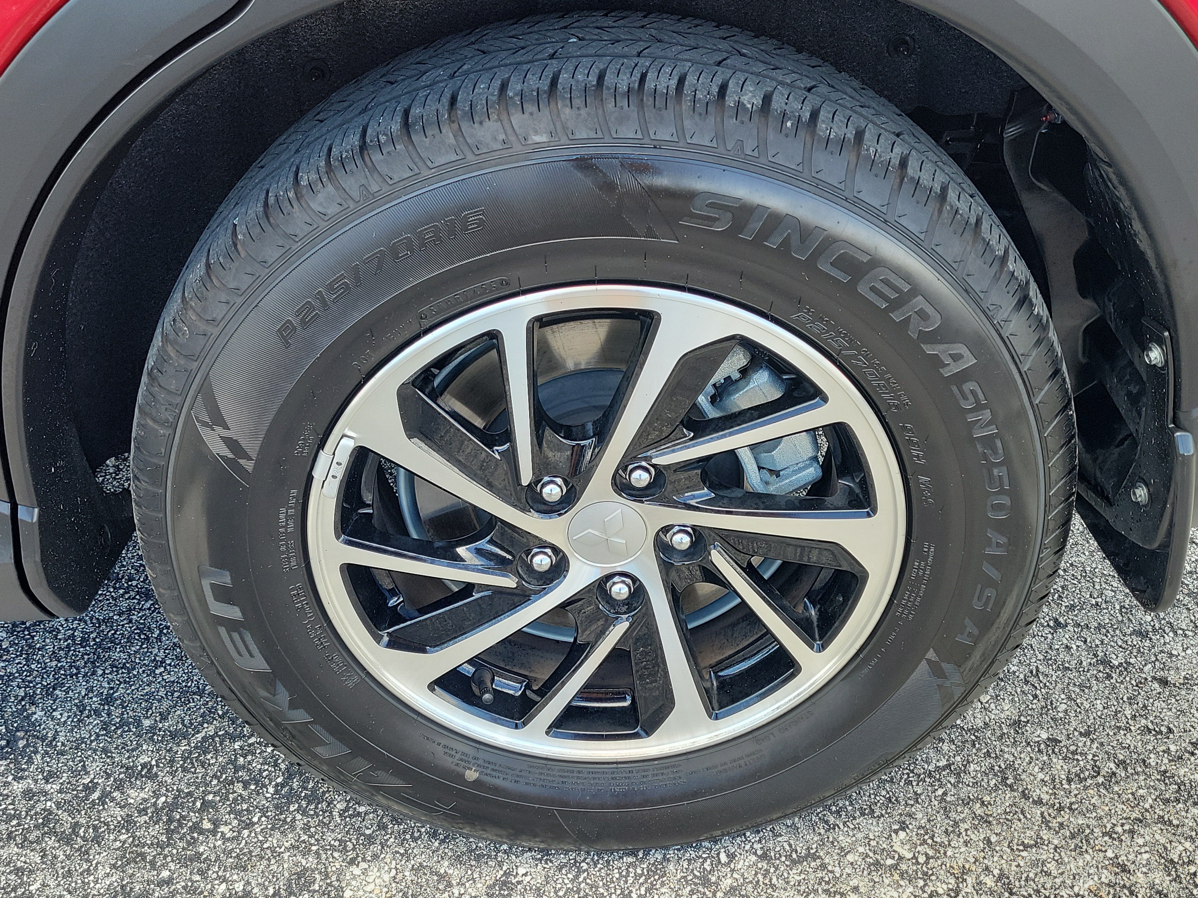 Used 2025 Mitsubishi Eclipse Cross ES AWD/4WD image 8