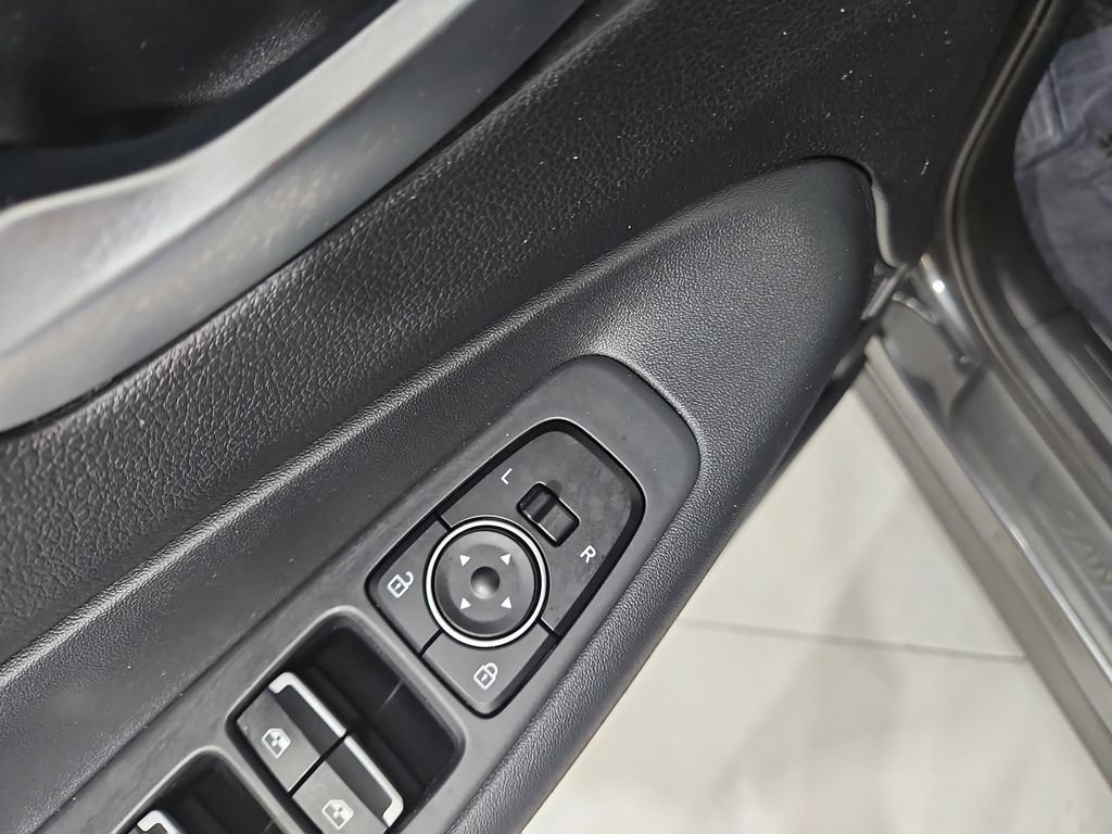 Used 2021 Hyundai Santa Fe SEL w/ Convenience Package AWD/4WD image 12