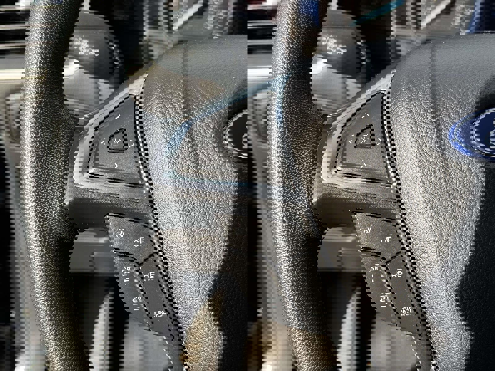 Used 2024 Ford Edge SEL image 25