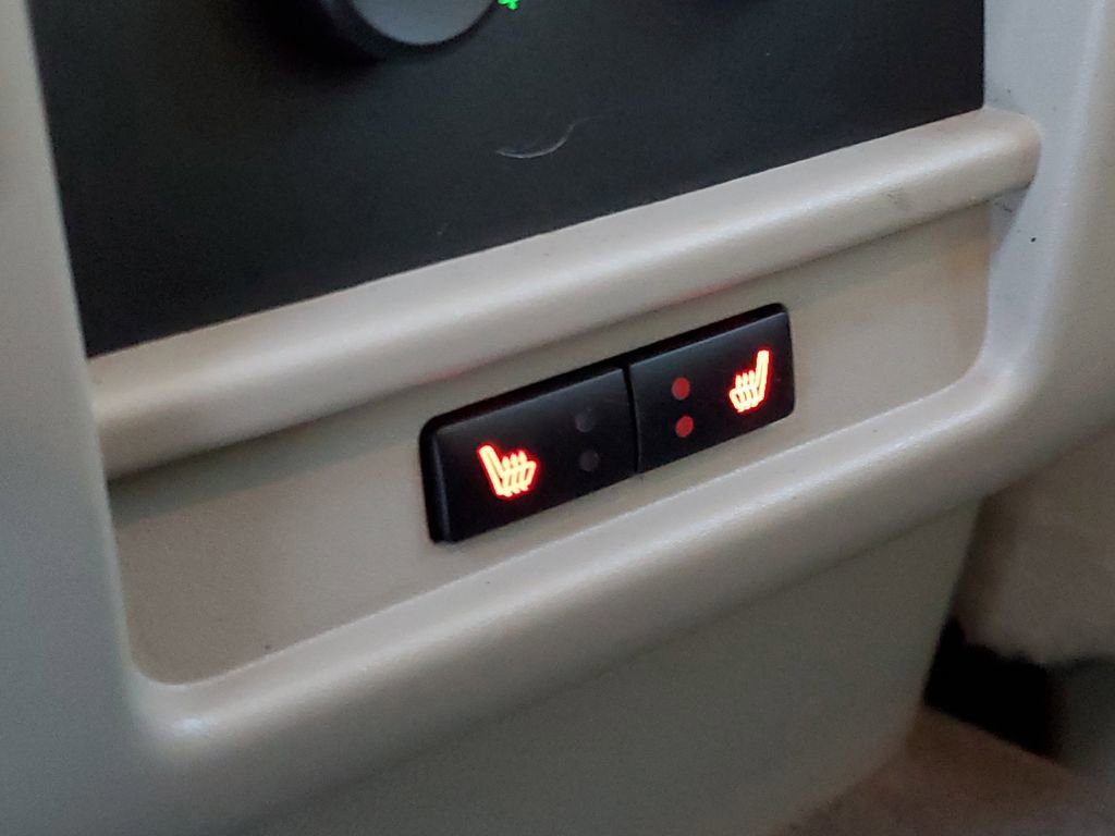 Used 2013 Ford Expedition Limited image 31