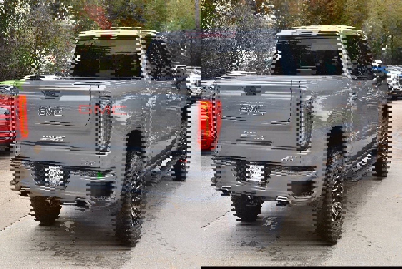 Used 2021 GMC Sierra 1500 AT4 w/ AT4 Preferred Package image 8