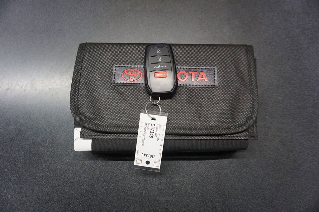 Used 2024 Toyota Tacoma TRD Sport RWD image 18