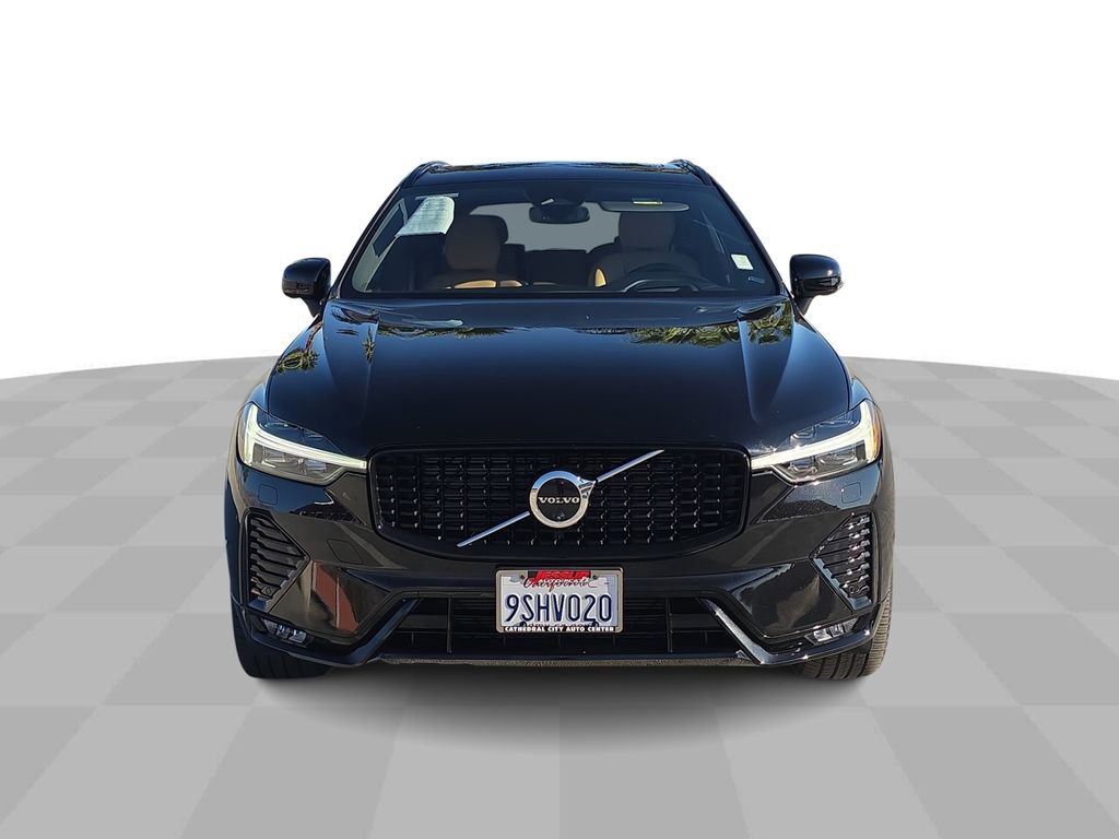 Used 2025 Volvo XC60 B5 Ultra w/ Protection Package Premier image 3