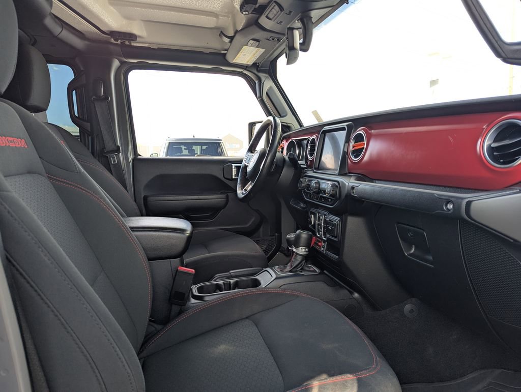 Used 2023 Jeep Gladiator Rubicon w/ Cold Weather Group AWD/4WD image 34