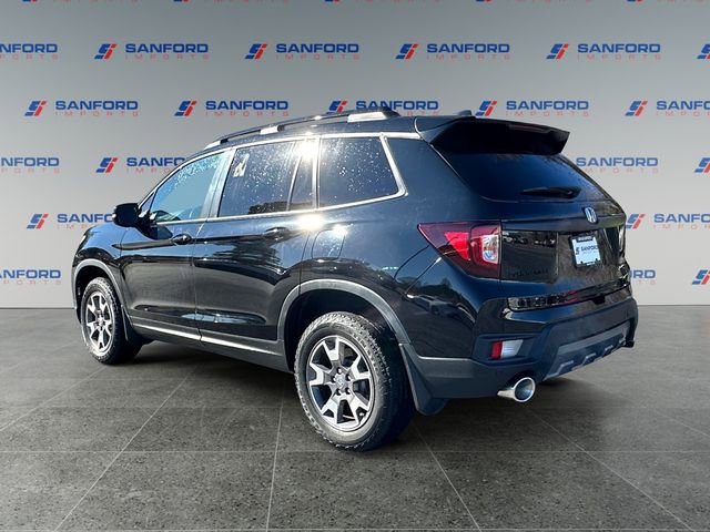 Used 2023 Honda Passport TrailSport image 3