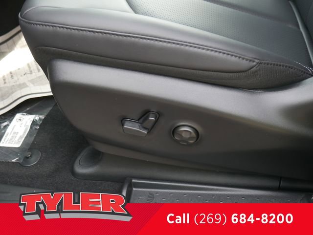 New 2026 Chrysler Pacifica Select FWD image 22