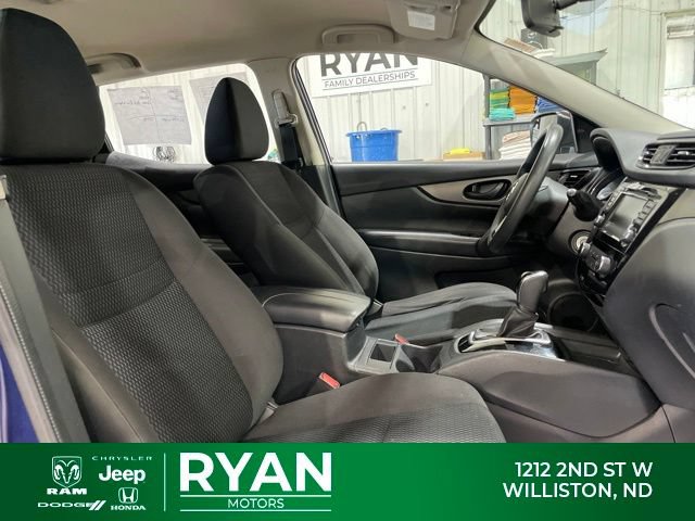 Used 2019 Nissan Rogue Sport S AWD/4WD image 36