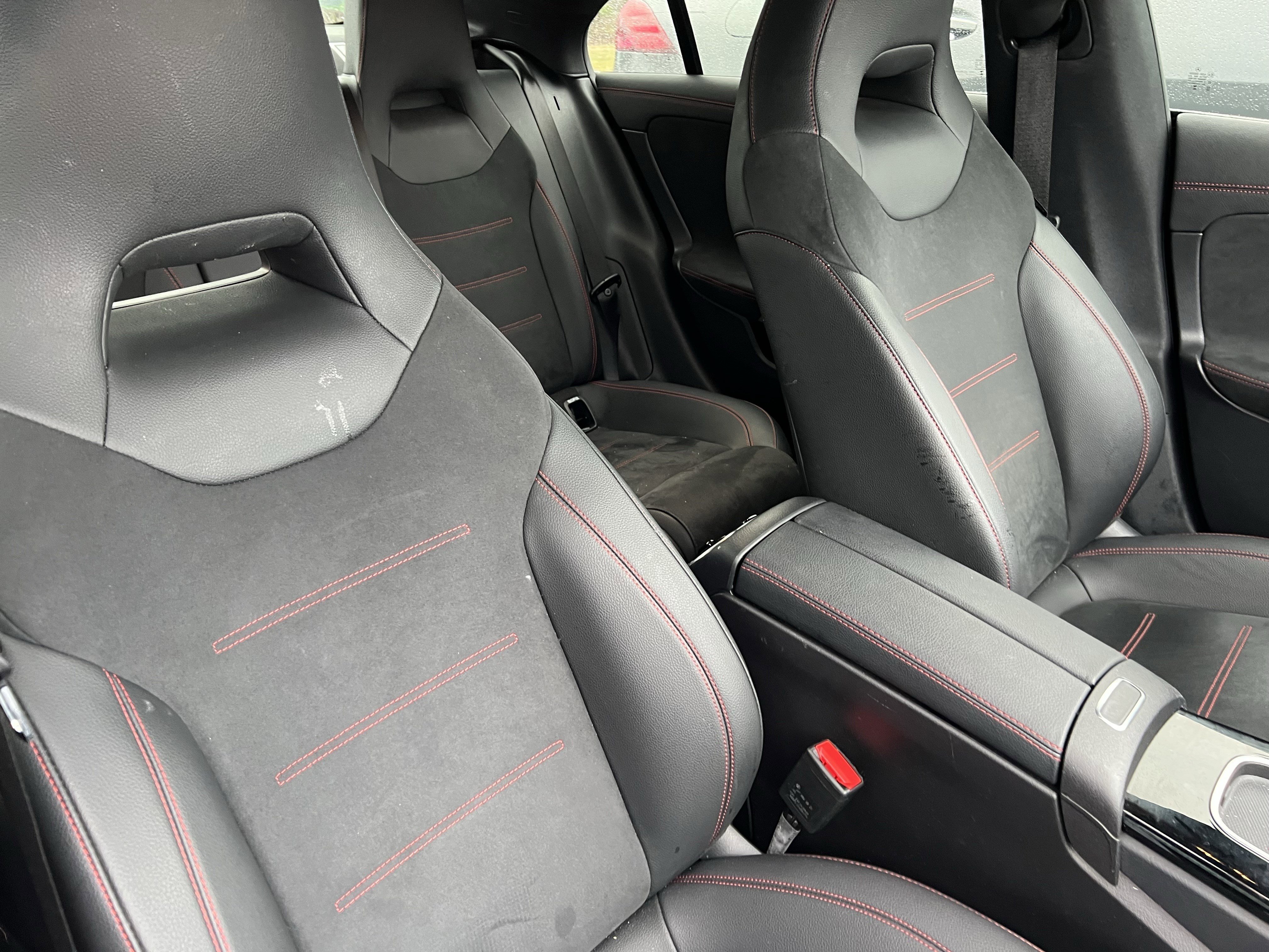 Used 2024 Mercedes-Benz CLA 250 image 35