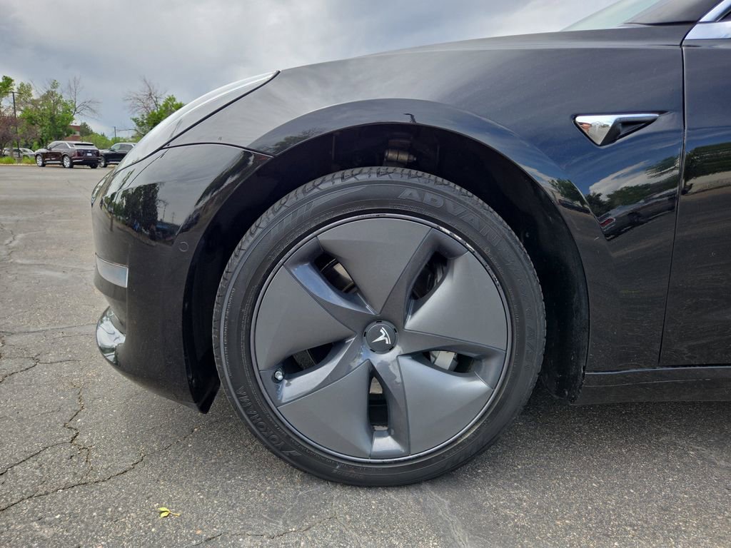 Used 2019 Tesla Model 3 Standard Range Plus RWD image 5