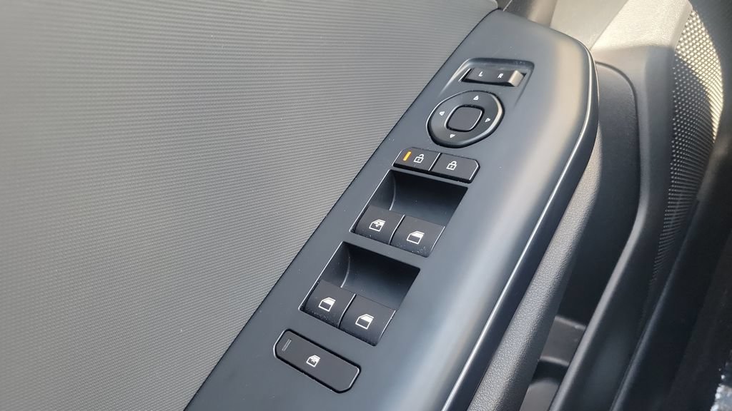 Used 2025 Kia K4 FWD image 18