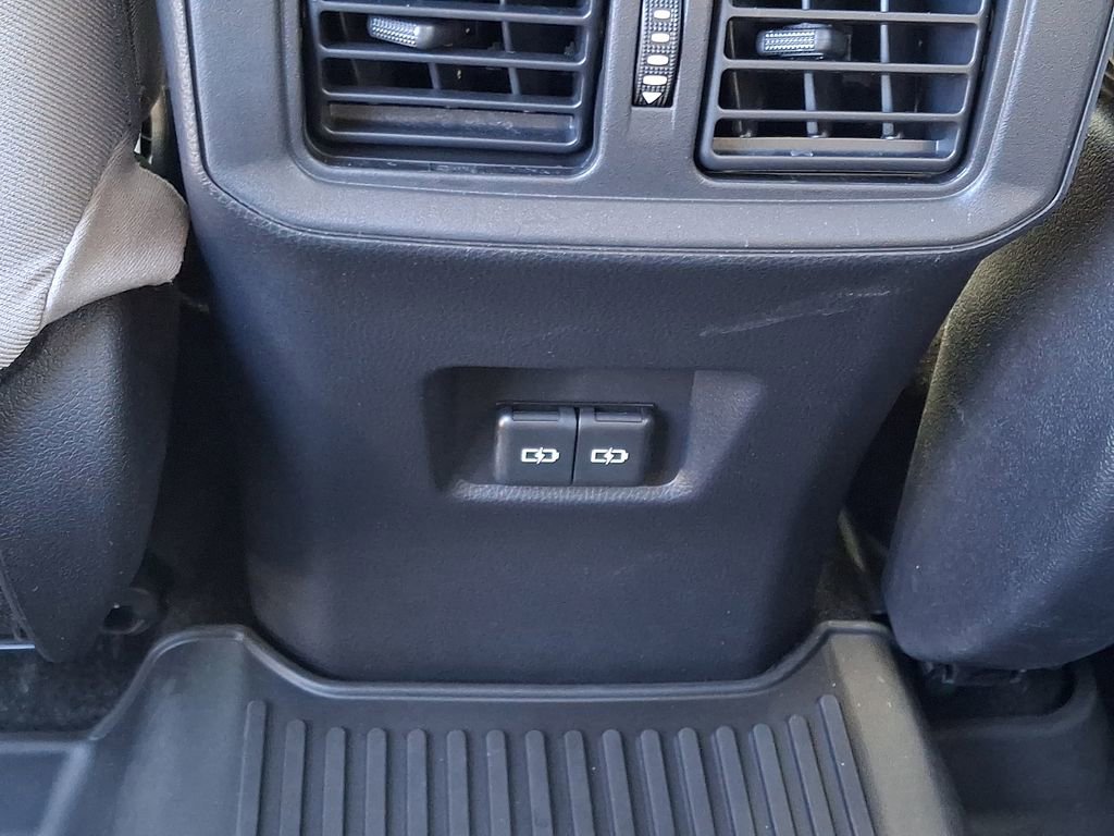 Used 2025 Toyota RAV4 XLE image 11