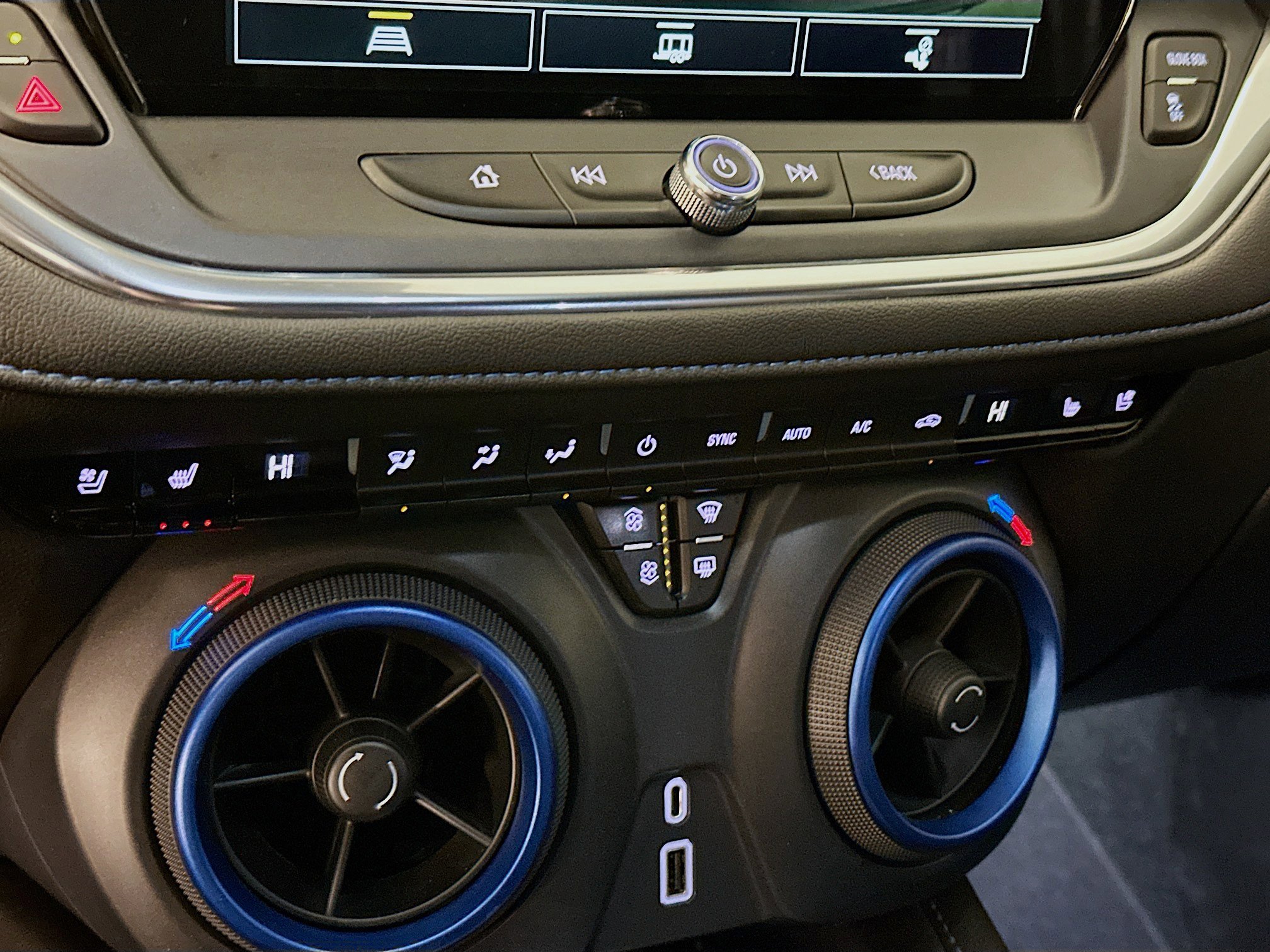 Used 2023 Chevrolet Blazer RS w/ Enhanced Convenience Package image 24