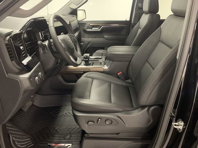 New 2025 Chevrolet Silverado 1500 LT Trail Boss w/ LT Trail Boss Premium Package image 2