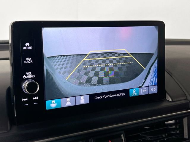Used 2024 Honda Pilot Touring image 15