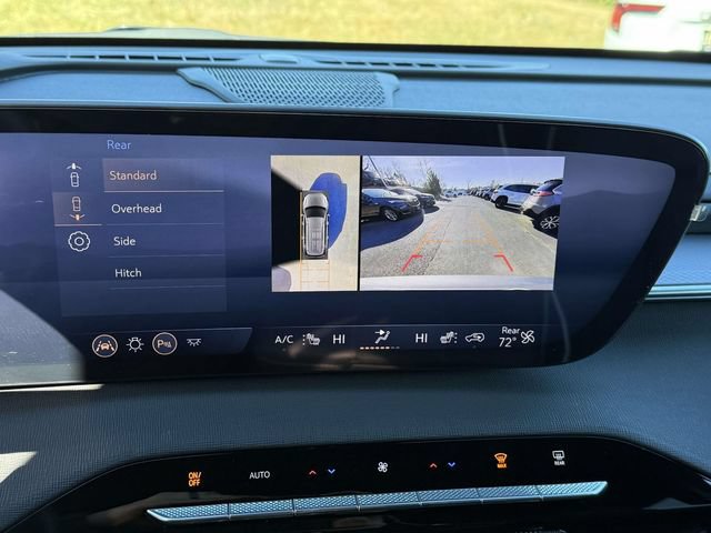 Used 2025 Buick Enclave Sport Touring w/ Power Package AWD/4WD image 16