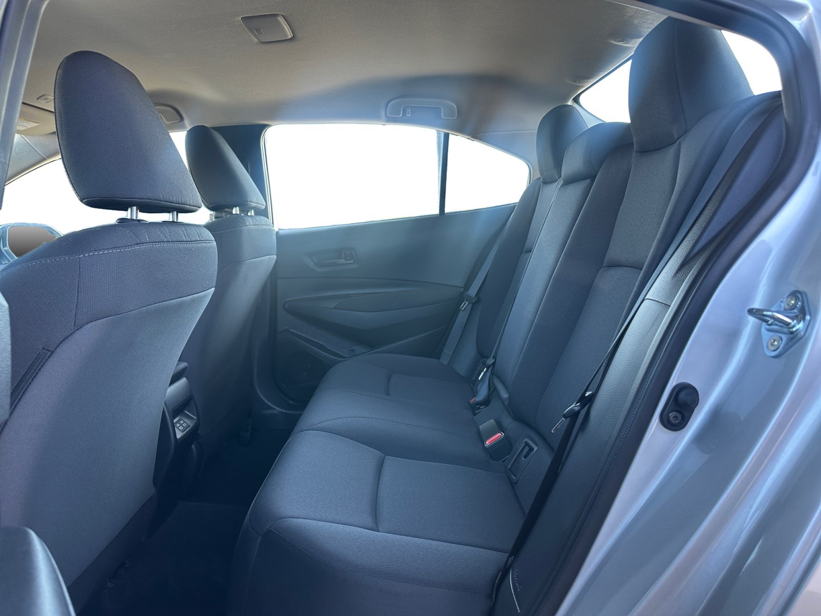 Used 2025 Toyota Corolla LE FWD image 13