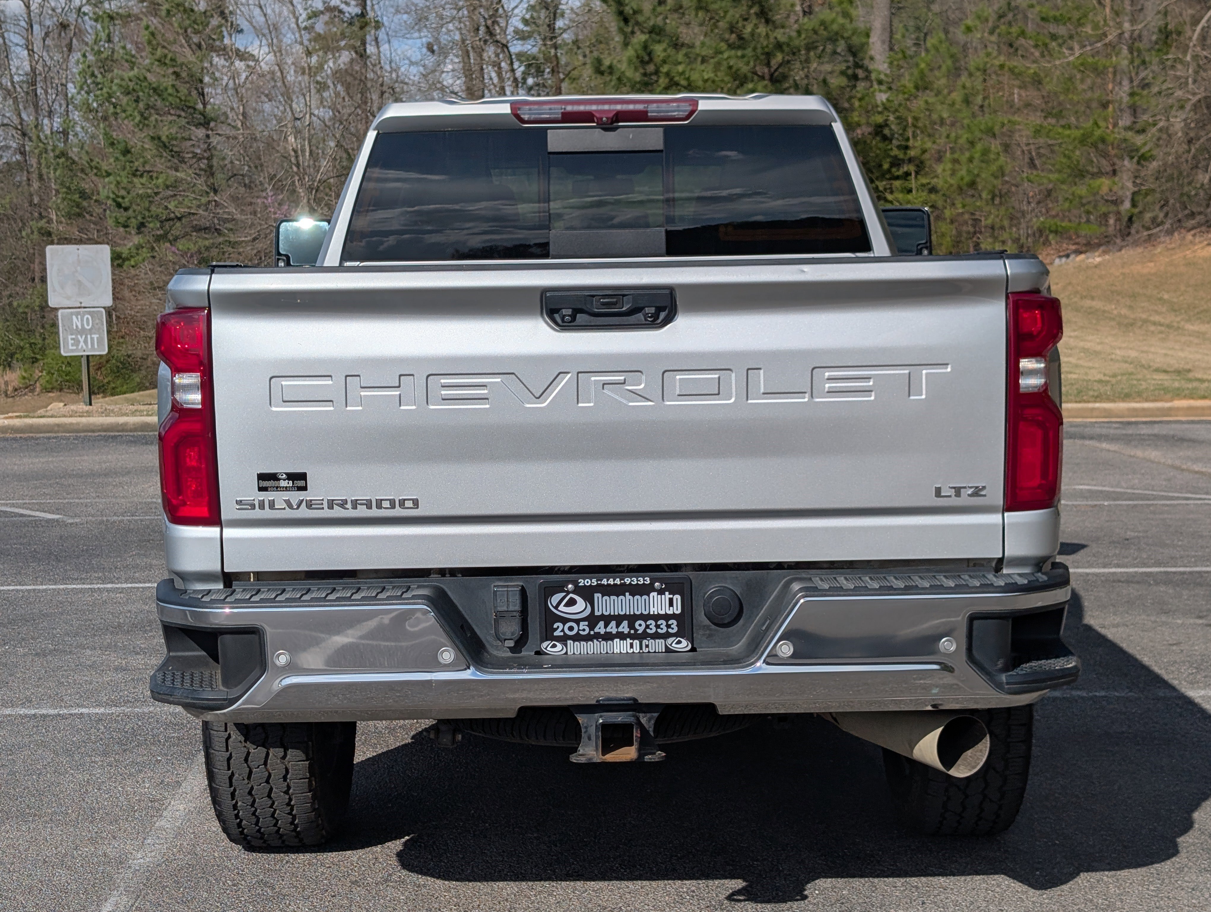 Used 2023 Chevrolet Silverado 2500 LTZ w/ LTZ Convenience Package image 8